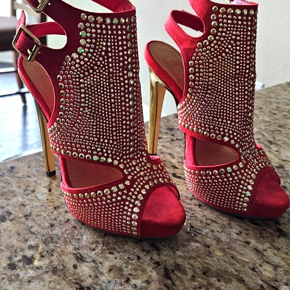 Liliana 5" heels, 3/4" platform, gold rhinestone embellishments & double buckles - Picture 2 of 7